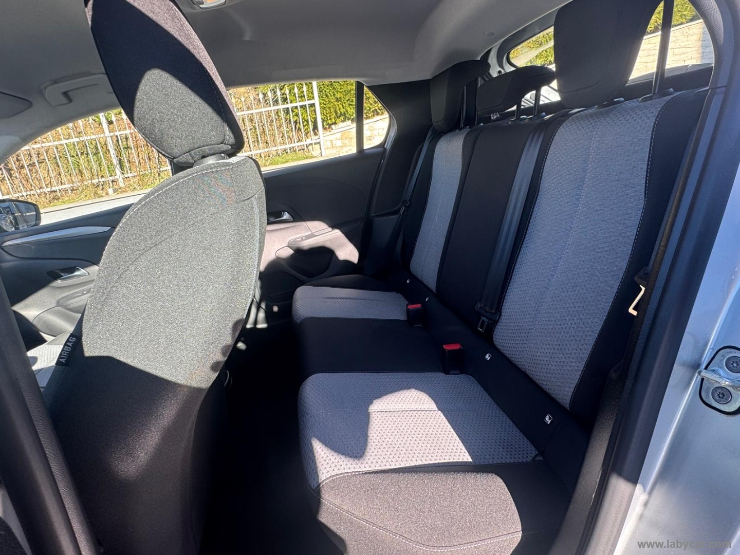 Corsa 1.2 100 CV Edition - immagine 13