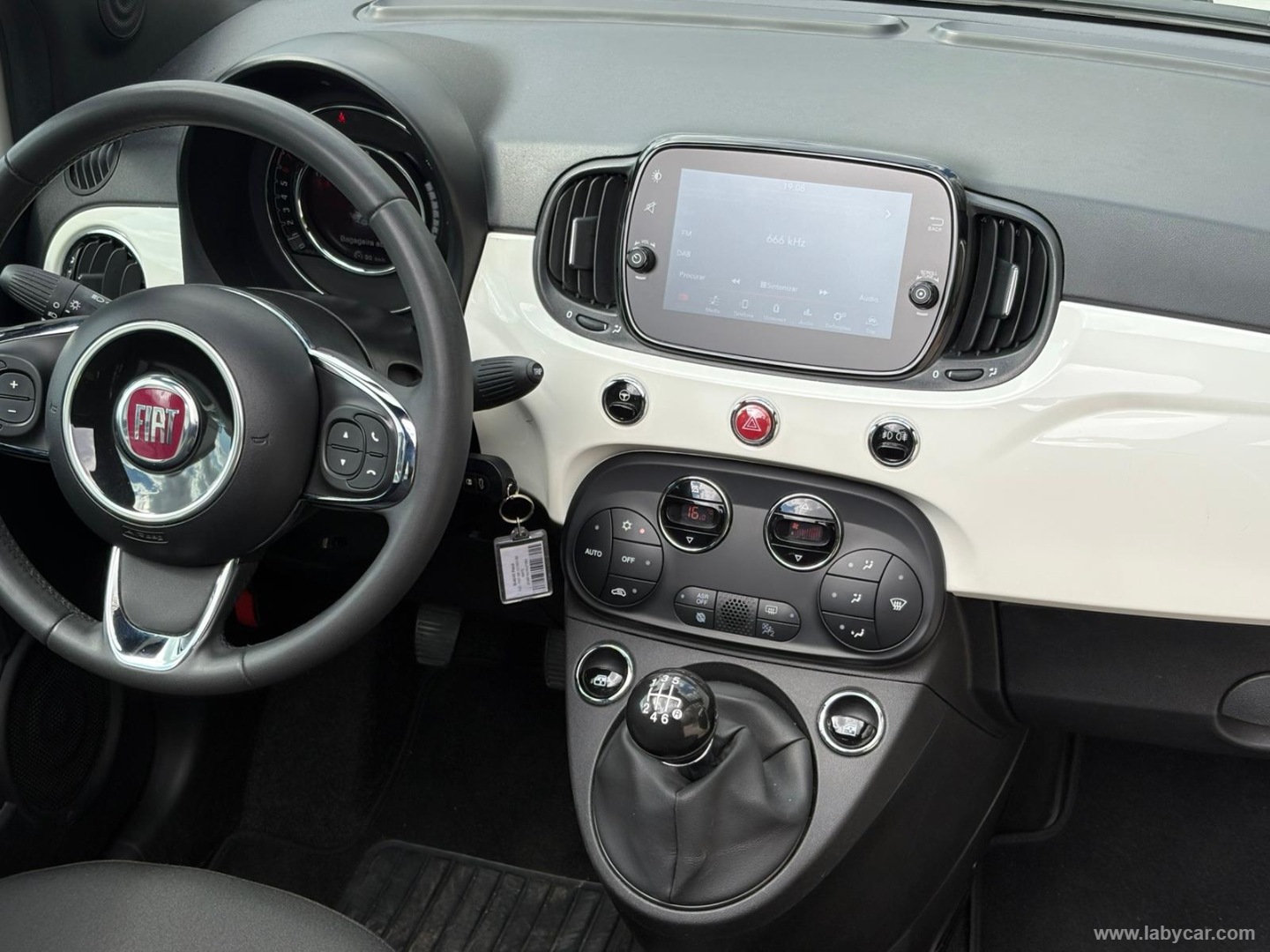 500 C 1.0 Hybrid Dolcevita - immagine 13