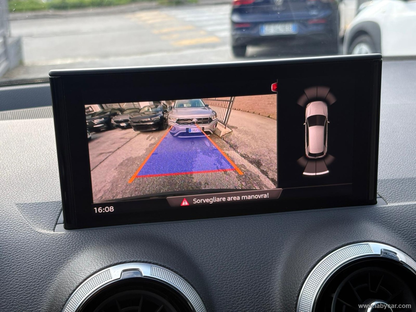 Q2 30 TDI S tronic Business Plus - immagine 13