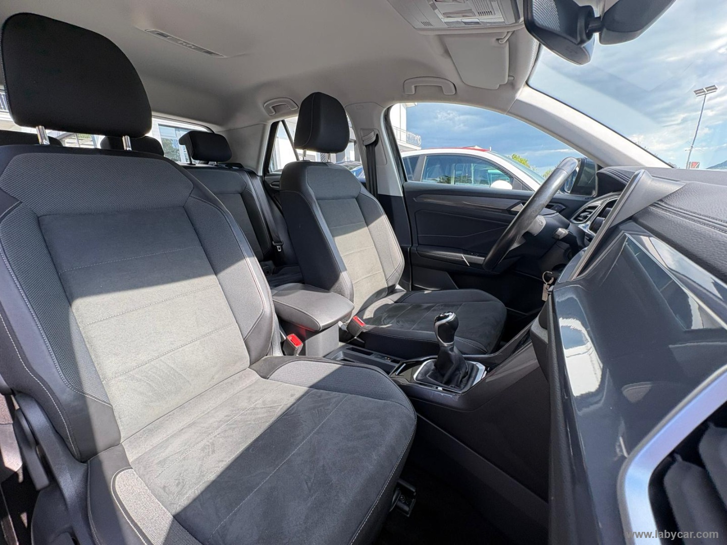 T-Roc 2.0 TDI SCR Style - immagine 13