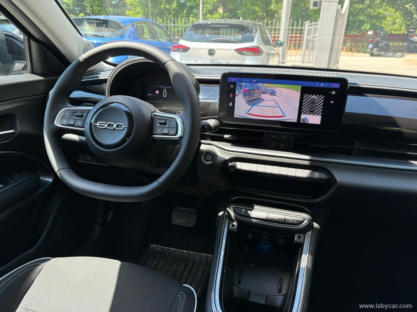 600 Hybrid 145 CV DCT MHEV Icon - immagine 13