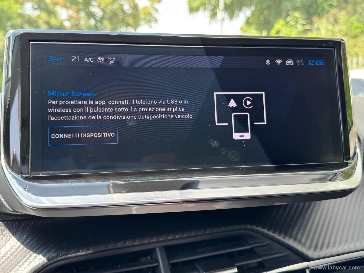 Peugeot 208 Hybrid 110 e-DCS6 Allure - Immagine 13