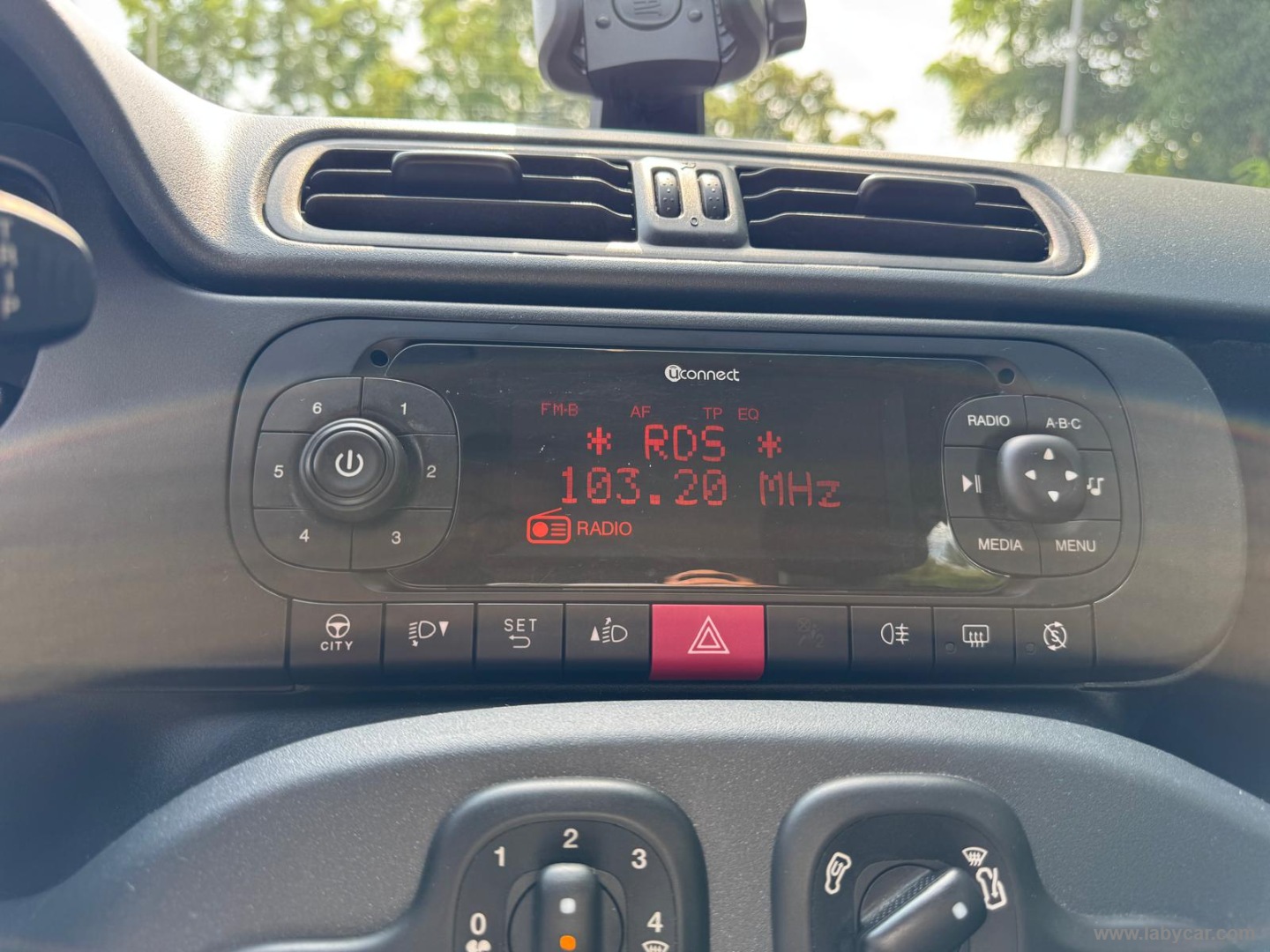 Fiat Panda 1.0 FireFly S&S Hybrid - Immagine 13