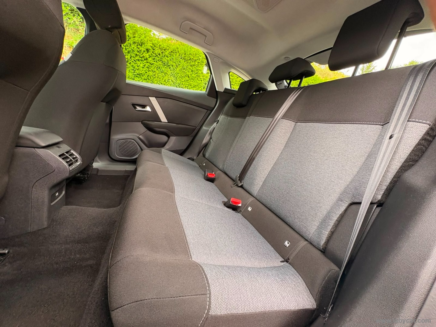 Citroën C4 Hybrid 110 e-DCS6 You - Immagine 13