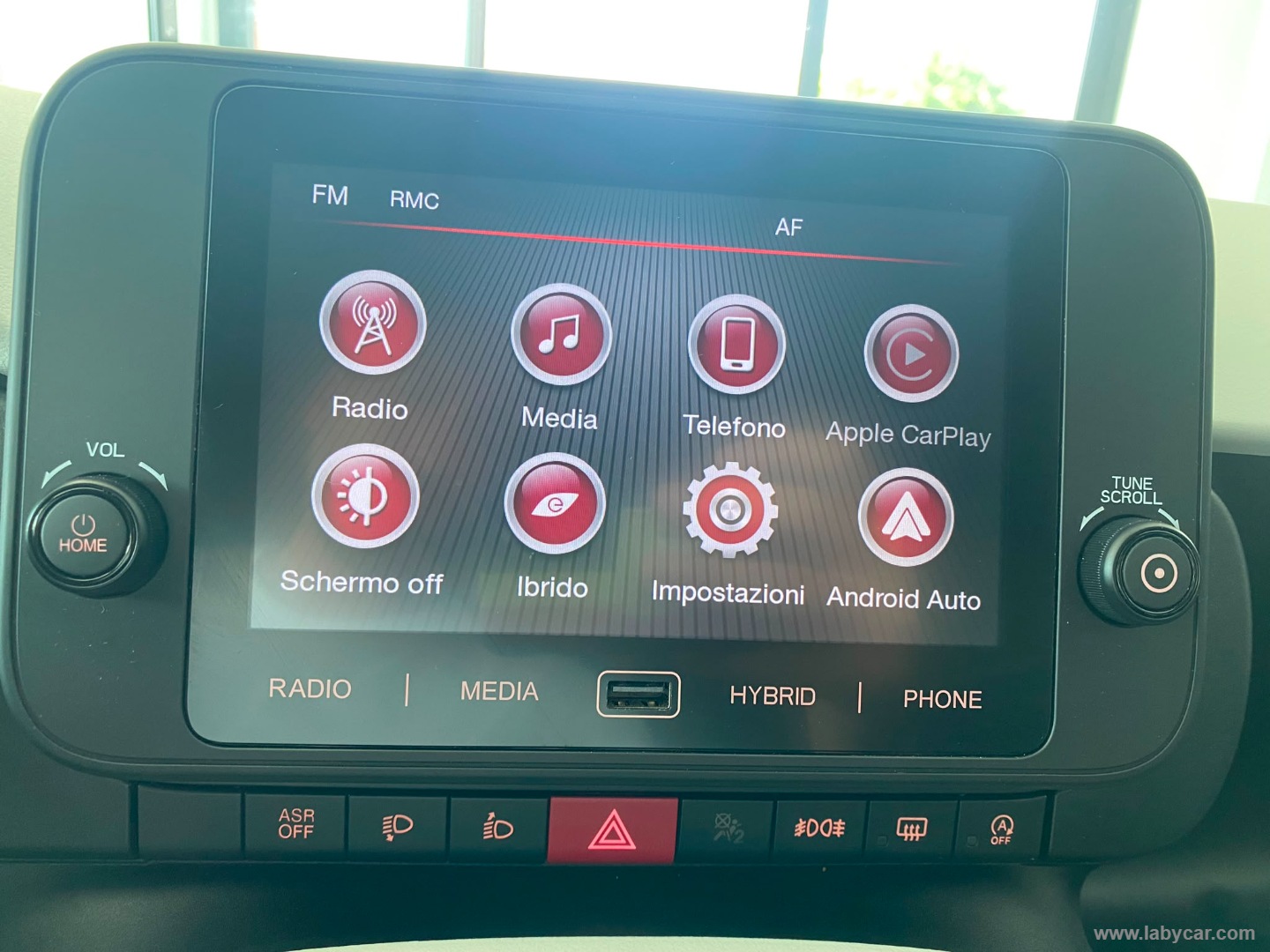 Fiat Panda 1.0 FireFly S&S Hybrid Pandina - Immagine 13