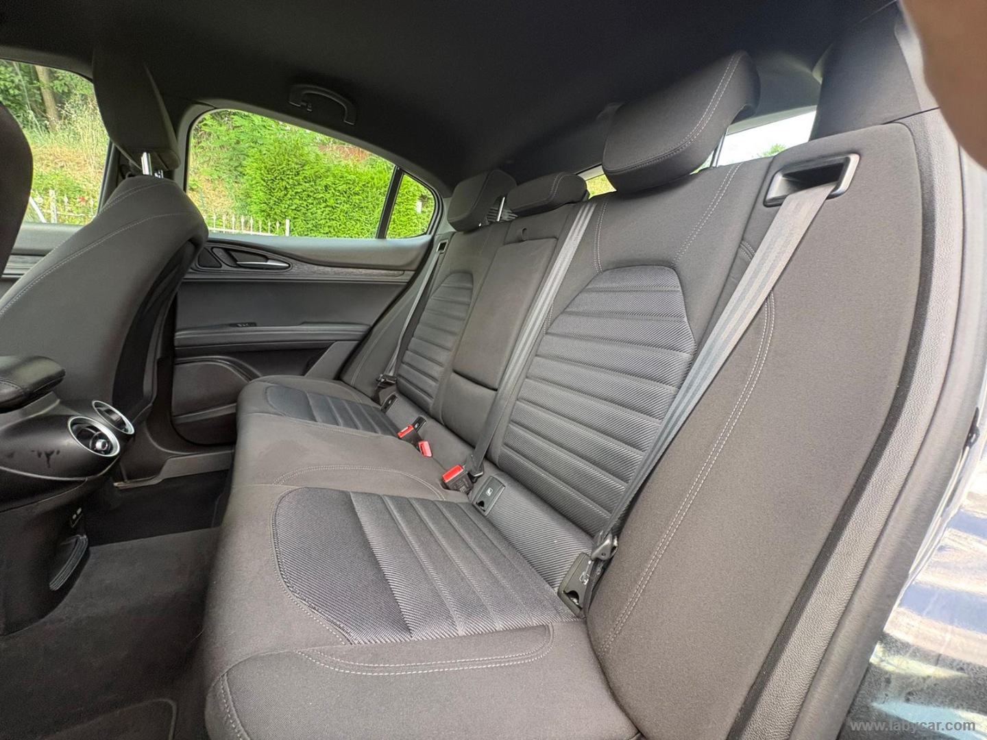 Alfa Romeo Stelvio 2.2 T.diesel 210CV AT8 Q4 Sprint - Immagine 13