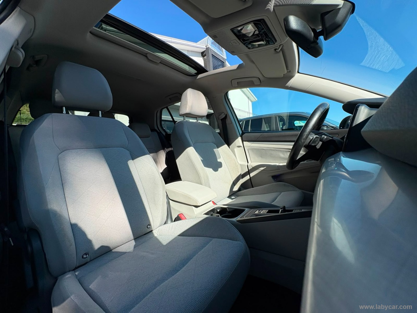 Volkswagen Golf 1.5 eTSI 130 CV EVO DSG Life - Immagine 13