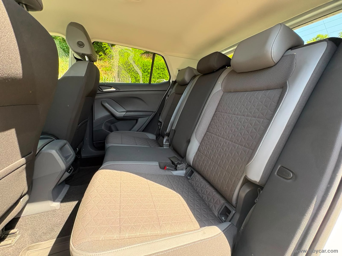 Volkswagen T-Cross 1.0 TSI 110 CV Advanced - Immagine 13