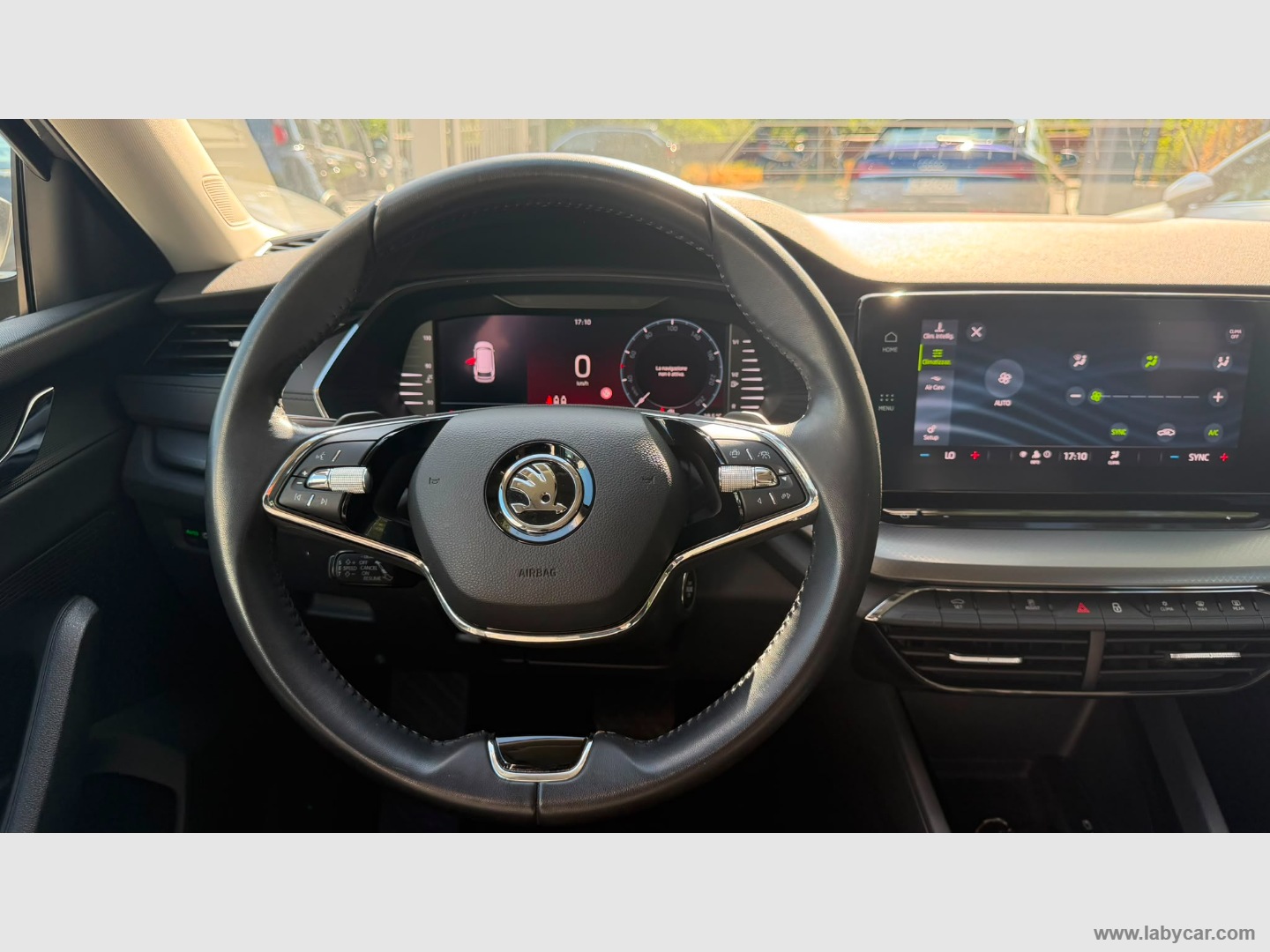 Skoda Octavia 2.0 TDI SCR 150CV DSG Wag. Style - Immagine 13