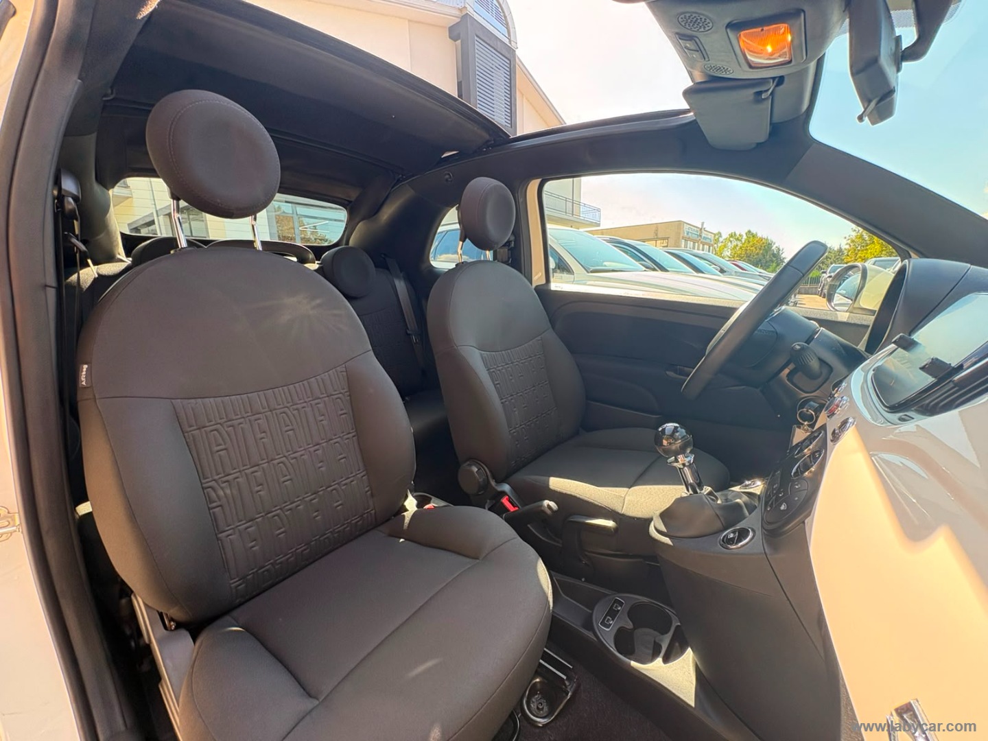 Fiat 500 C 1.0 Hybrid Dolcevita - Immagine 13