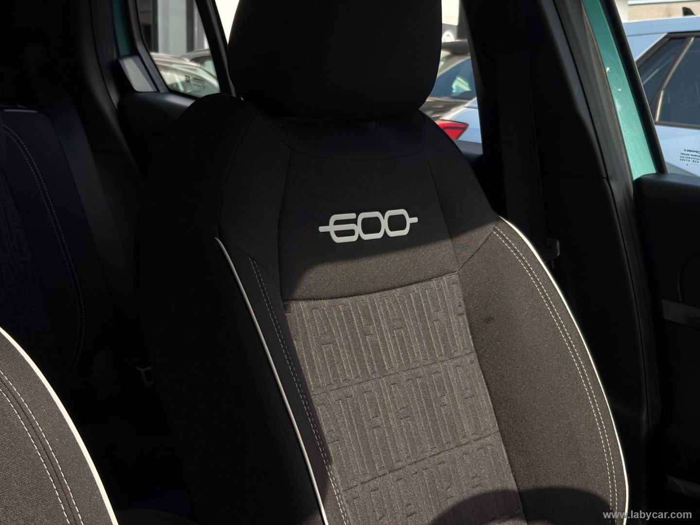 Fiat 600 Hybrid 145 CV DCT MHEV Icon - Immagine 13