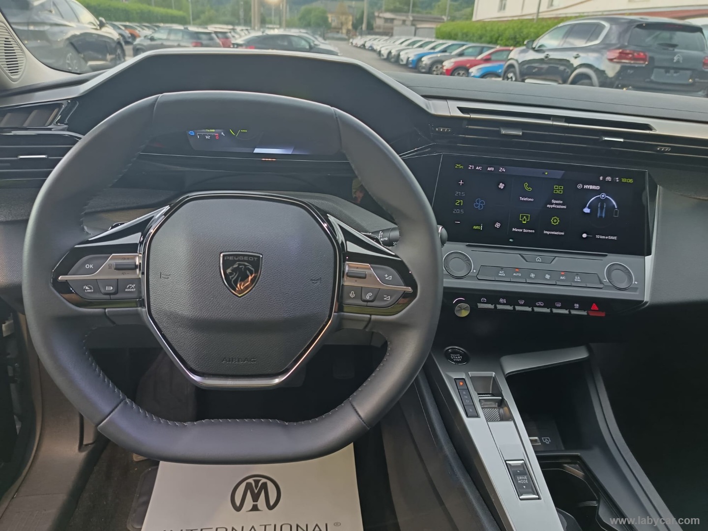 Peugeot 408 Plug-in Hybrid 225 e-EAT8 Allure - Immagine 13