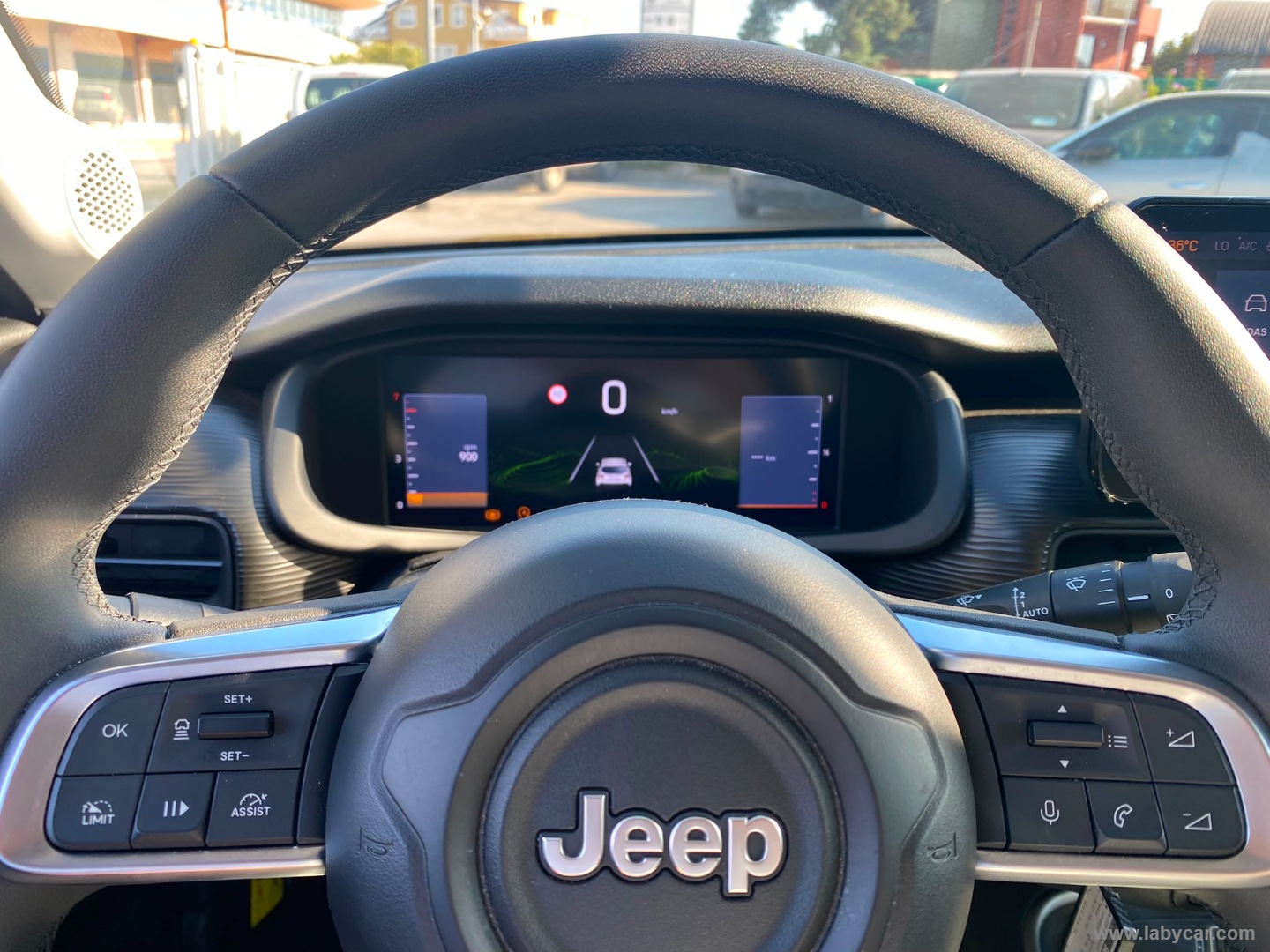 Jeep Avenger 1.2 Turbo Altitude - Immagine 13