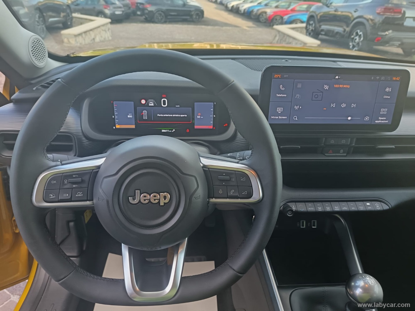 Jeep Avenger 1.2 Turbo Altitude - Immagine 13