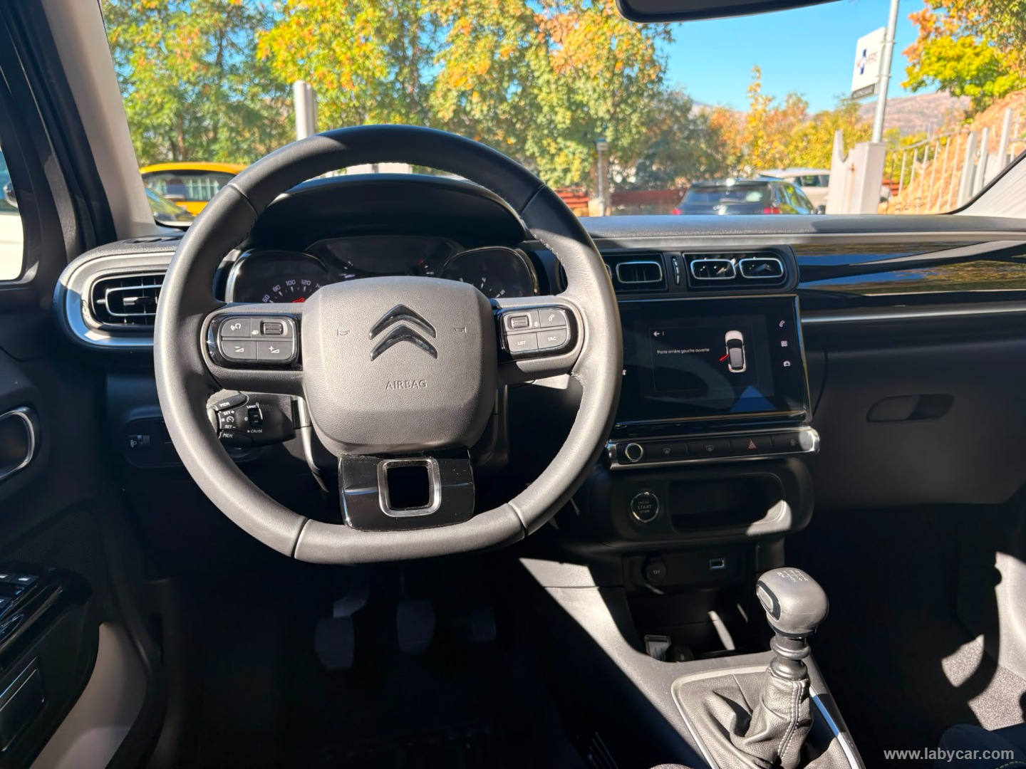Citroën C3 PureTech 110 S&S Shine - Immagine 13