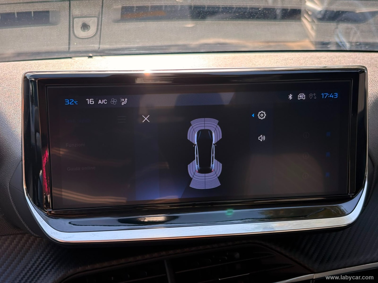 Peugeot 208 Hybrid 110 e-DCS6 Allure - Immagine 13