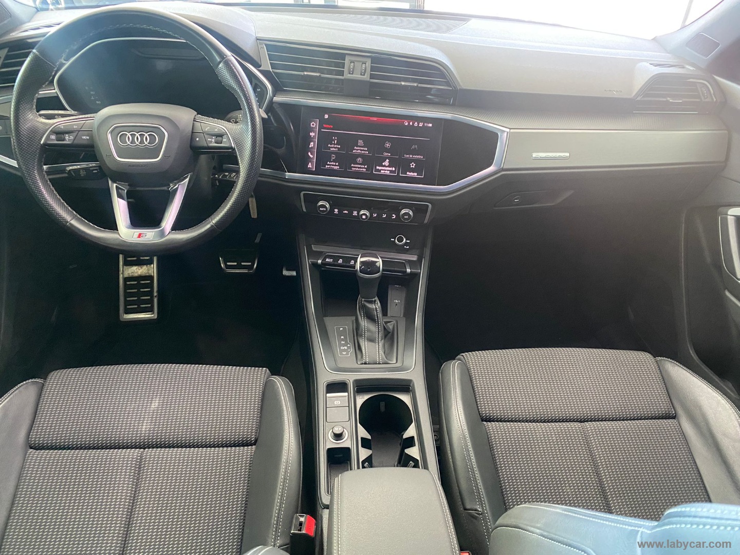 Audi Q3 SPB 35 TDI quattro S tr. S line ed. - Immagine 13