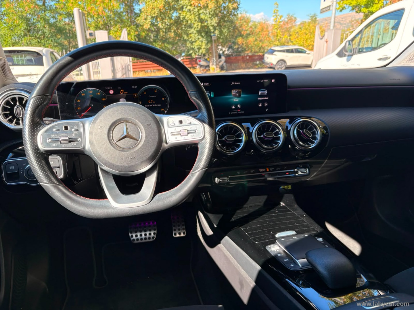 Mercedes-Benz Classe A A 200 d Automatic Premium - Immagine 13