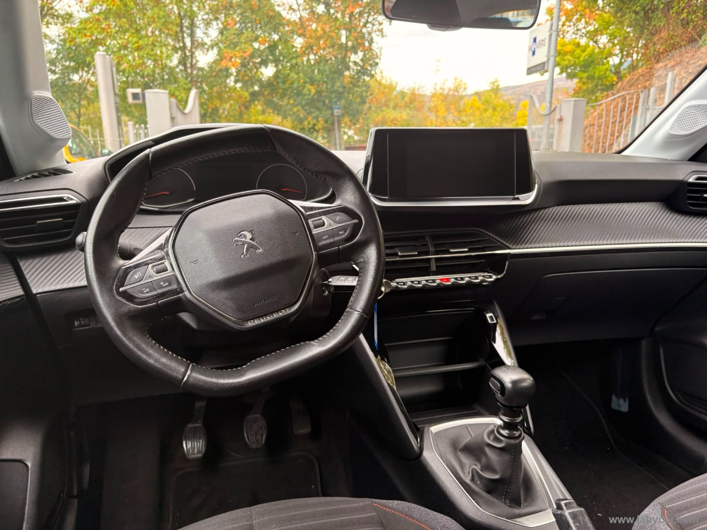 Peugeot 208 BlueHDi 100 S&S 5p. Active - Immagine 13