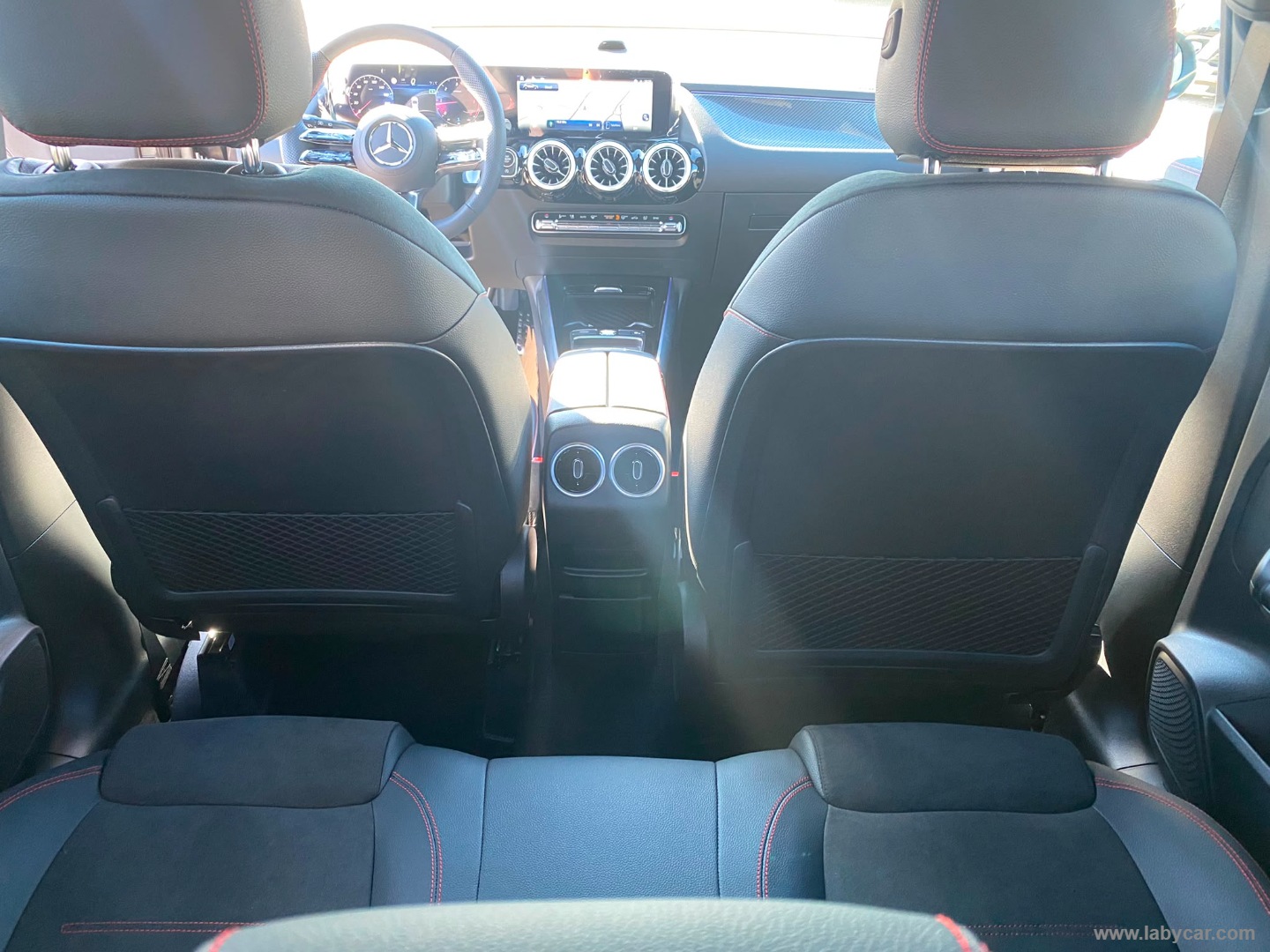 Mercedes-Benz Classe GLA 200 d Automatic AMG Line Extra - Immagine 13