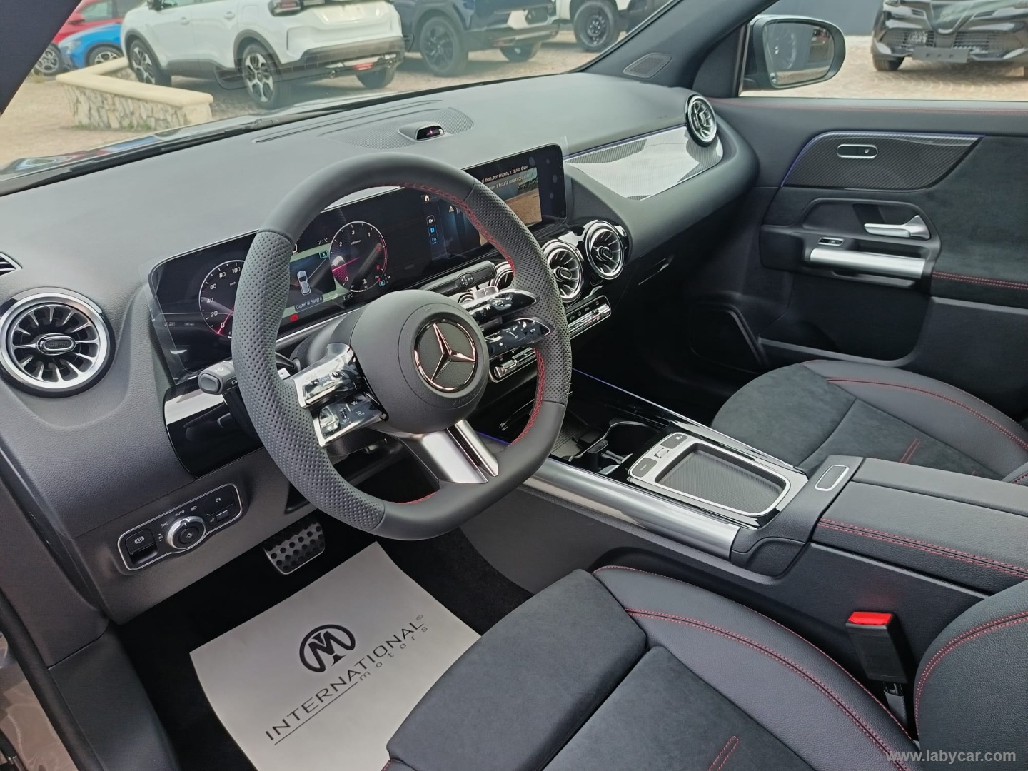 Mercedes-Benz Classe GLA GLA 200 d Automatic AMG Line Extra - Immagine 13