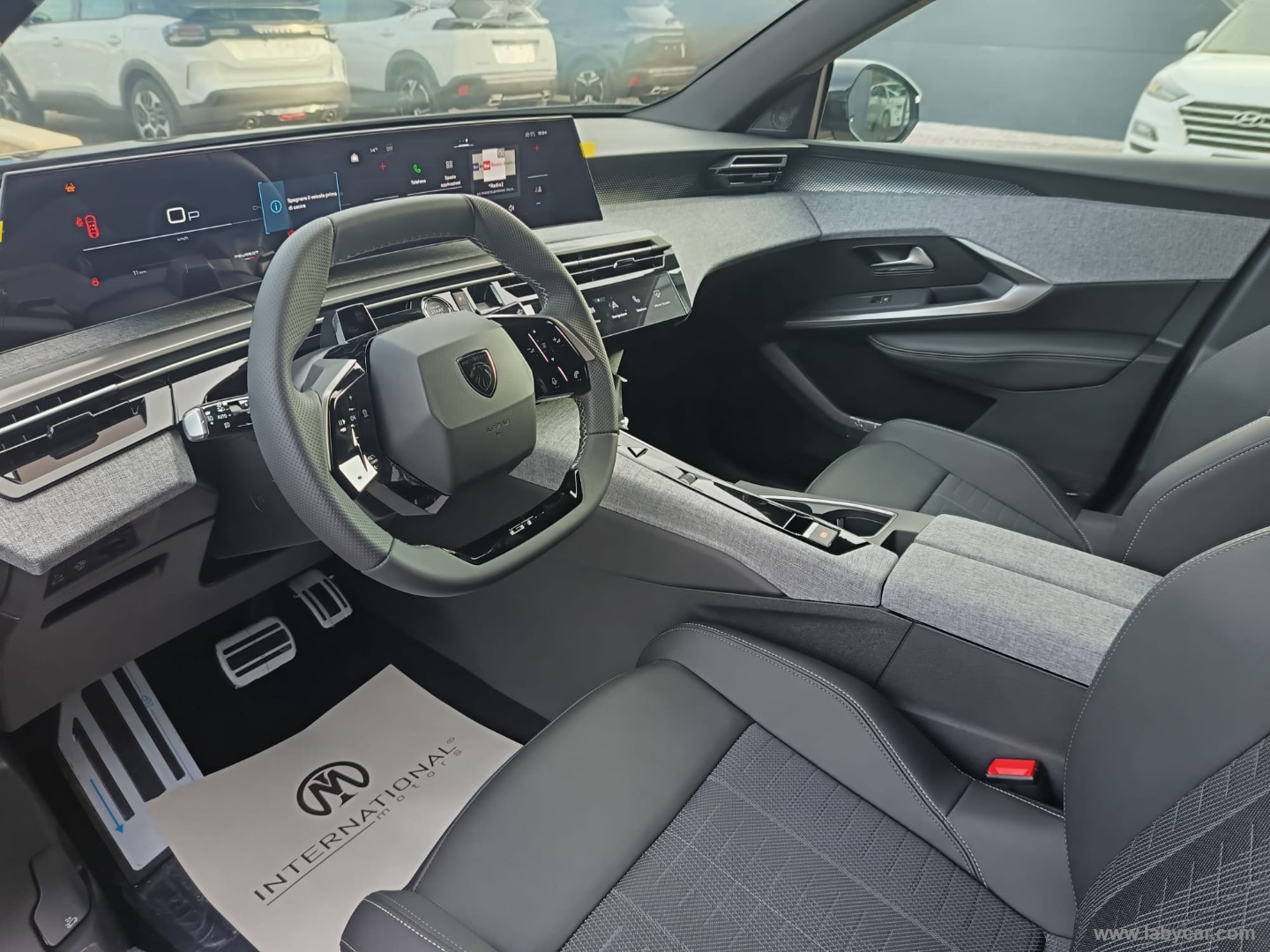 Peugeot 3008 Hybrid 145 e-DCS6 GT - Immagine 13