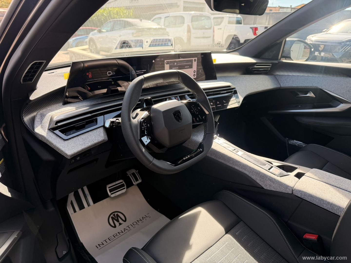 Peugeot 3008 Hybrid 145 e-DCS6 GT - Immagine 13