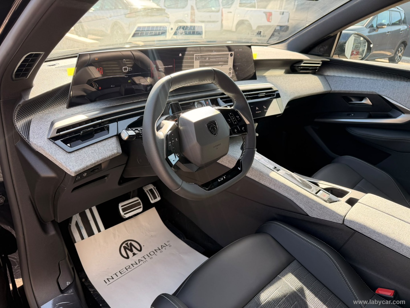 Peugeot 3008 Hybrid 145 e-DCS6 GT - Immagine 13