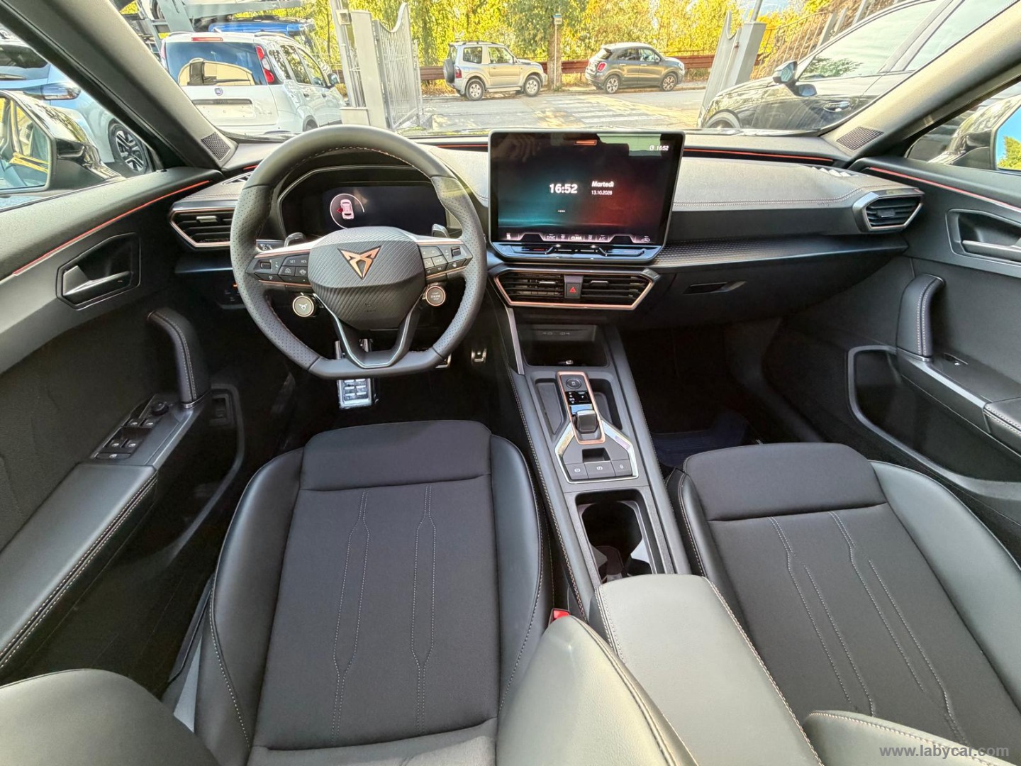 CUPRA Formentor 1.5 e-Hybrid DSG - Immagine 13