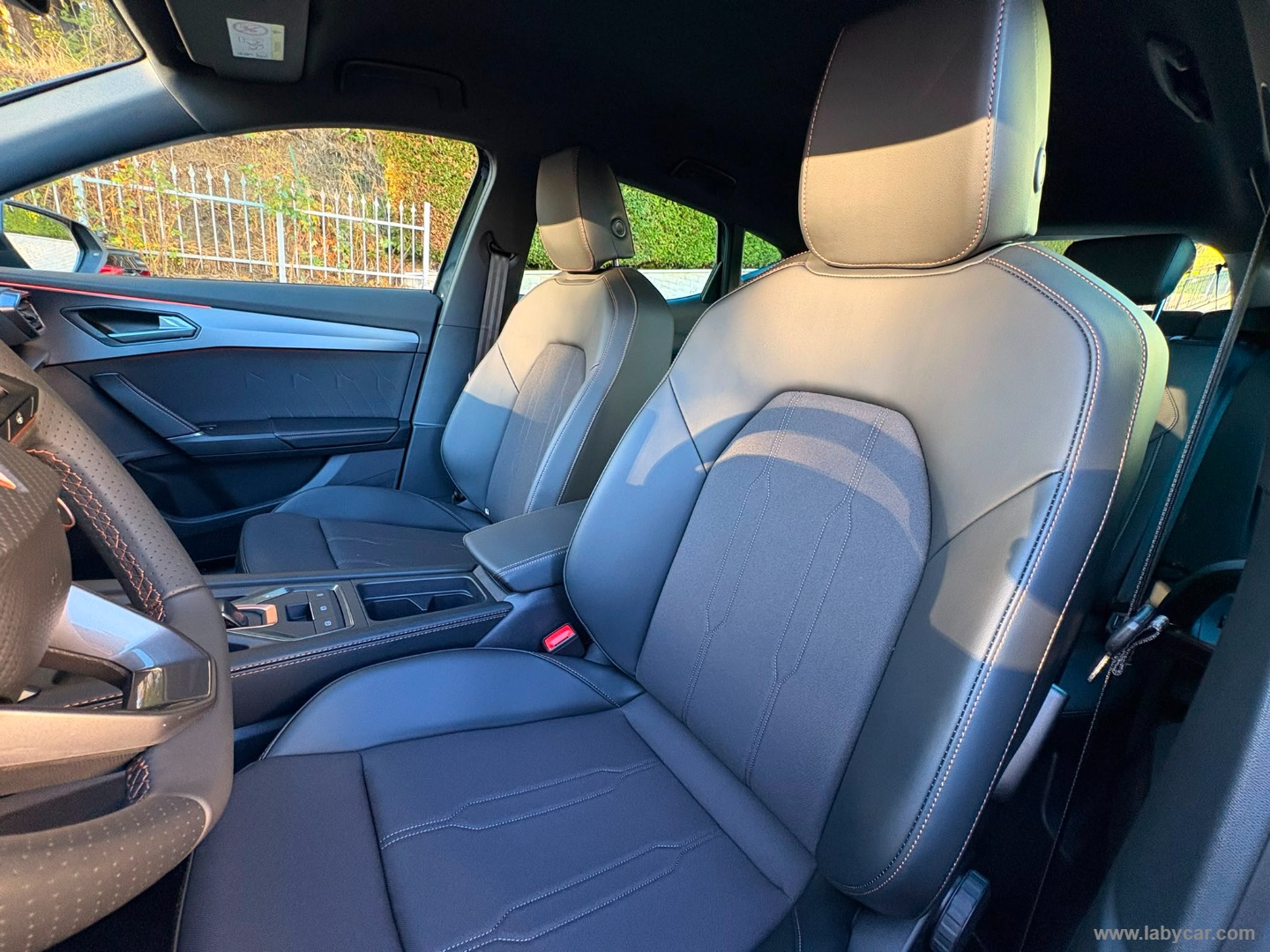 CUPRA Formentor 1.5 e-Hybrid DSG - Immagine 13