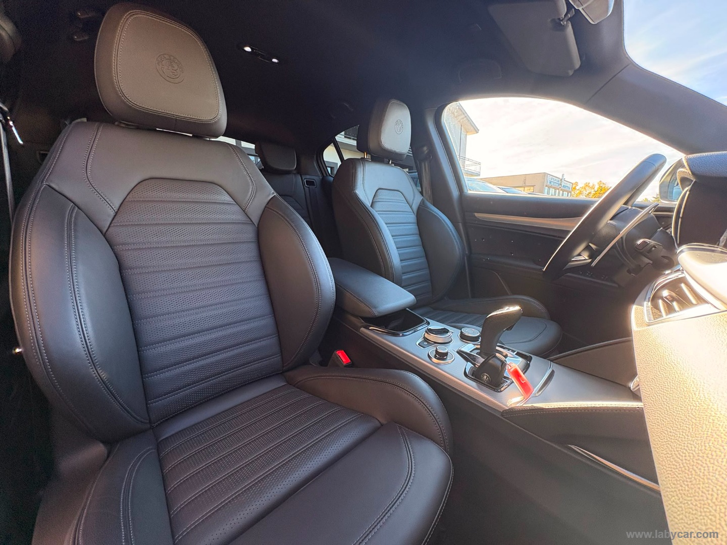 Alfa Romeo Stelvio 2.2 T.diesel 210CV AT8 Q4 Veloce - Immagine 13