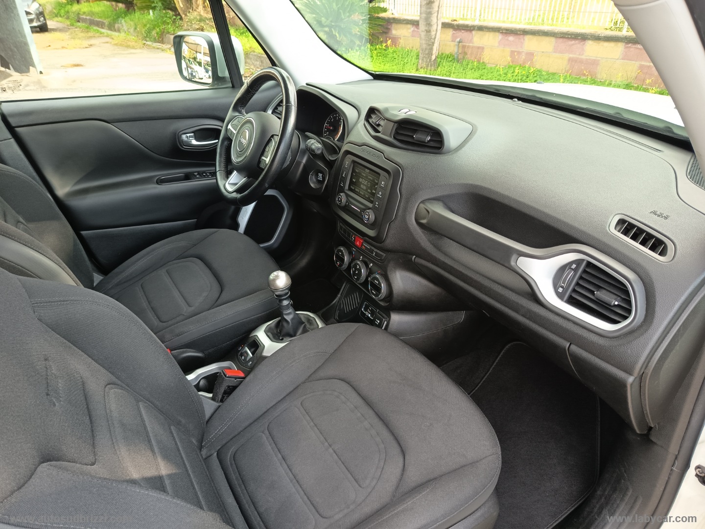 Renegade 1.6 Mjt 120CV Limited - immagine 13