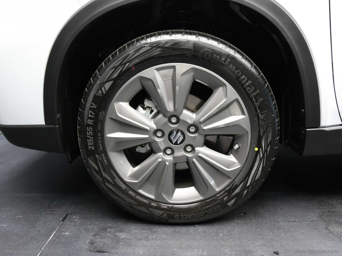 Vitara 1.4 Hybrid 4WD AllGrip Cool+ - immagine 13