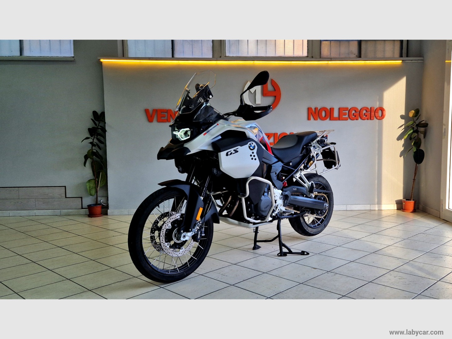 F 900 GS ADVENTURE - immagine 13