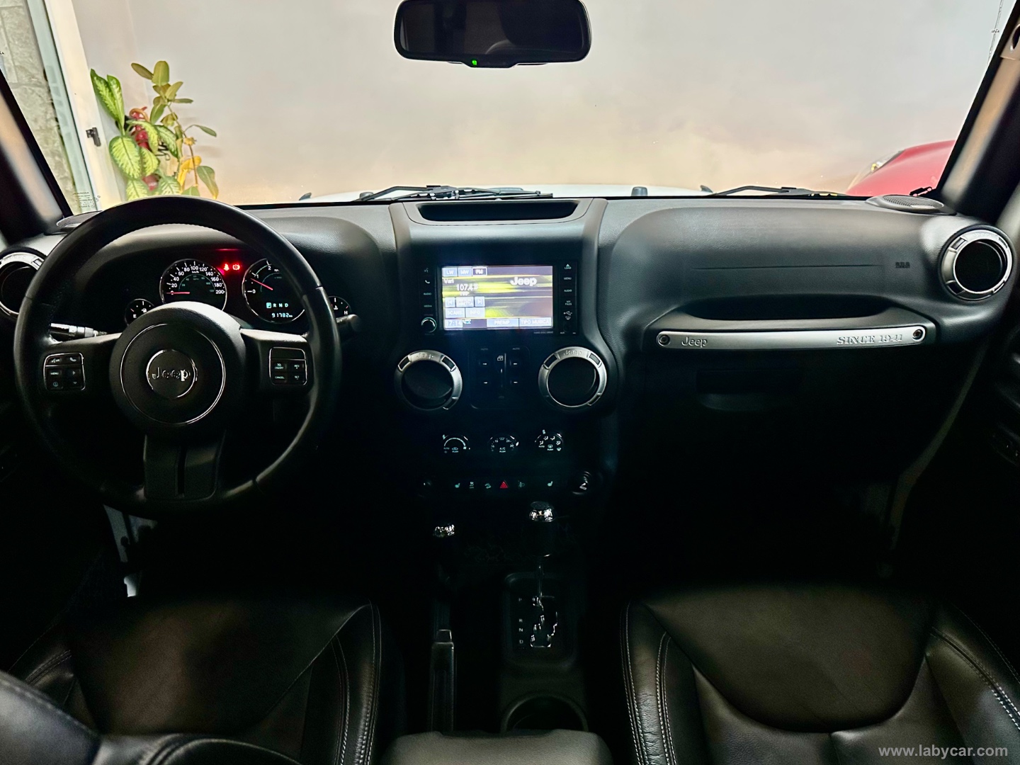 Wrangler Unlimited 2.8 CRD Sahara A. - immagine 13