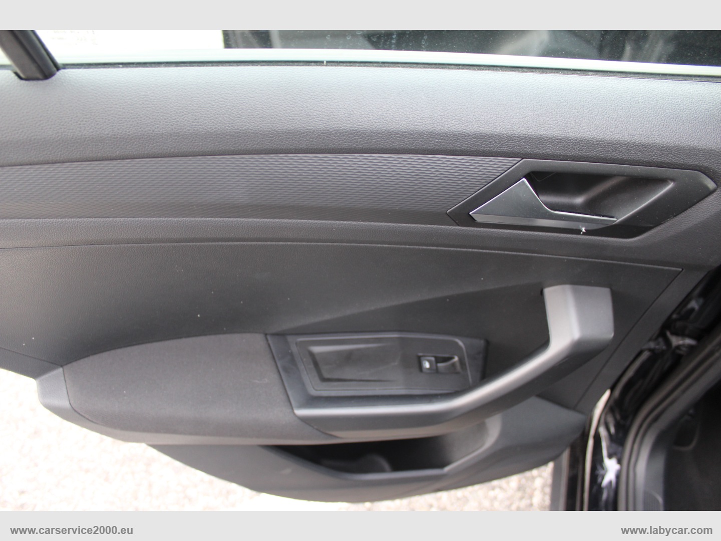 T-Roc 2.0 TDI SCR 150 CV DSG Life - immagine 13