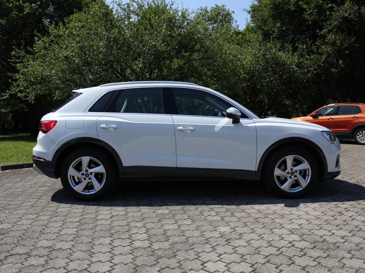 Q3 35 TFSI S tronic Business Advanced - immagine 13