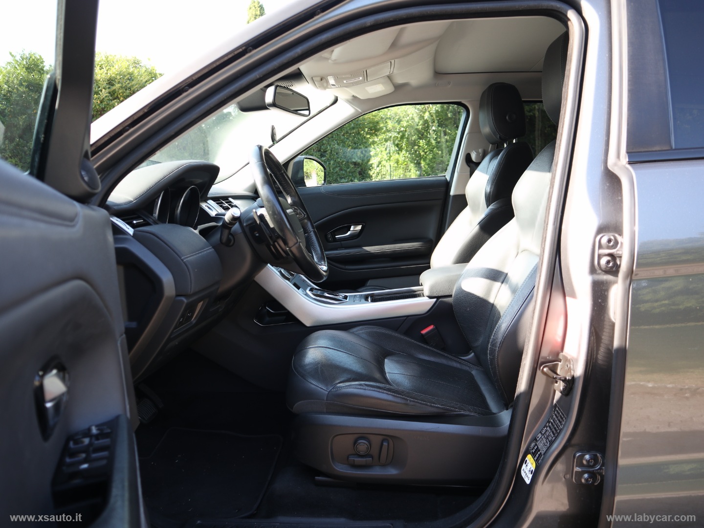 RR Evoque 2.0 TD4 180CV 5p. SE Dynamic - immagine 13