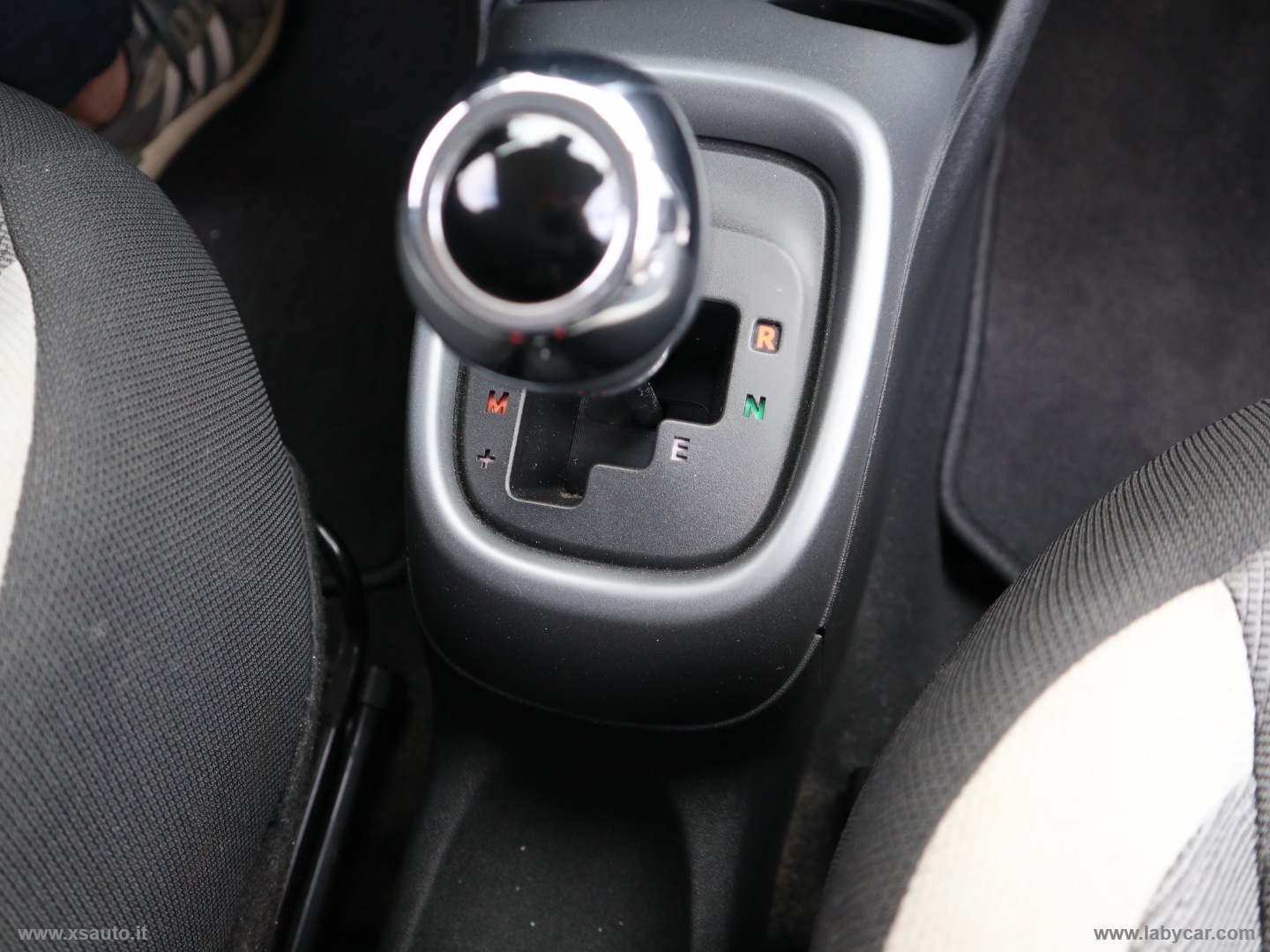 Aygo Con. 1.0 VVT-i 72CV 5p.x-music MMT - immagine 13