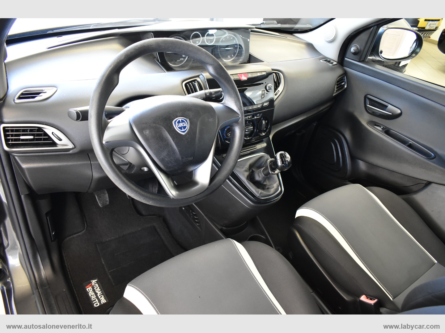 Ypsilon 1.2 69 CV 5p. Elefantino - immagine 13