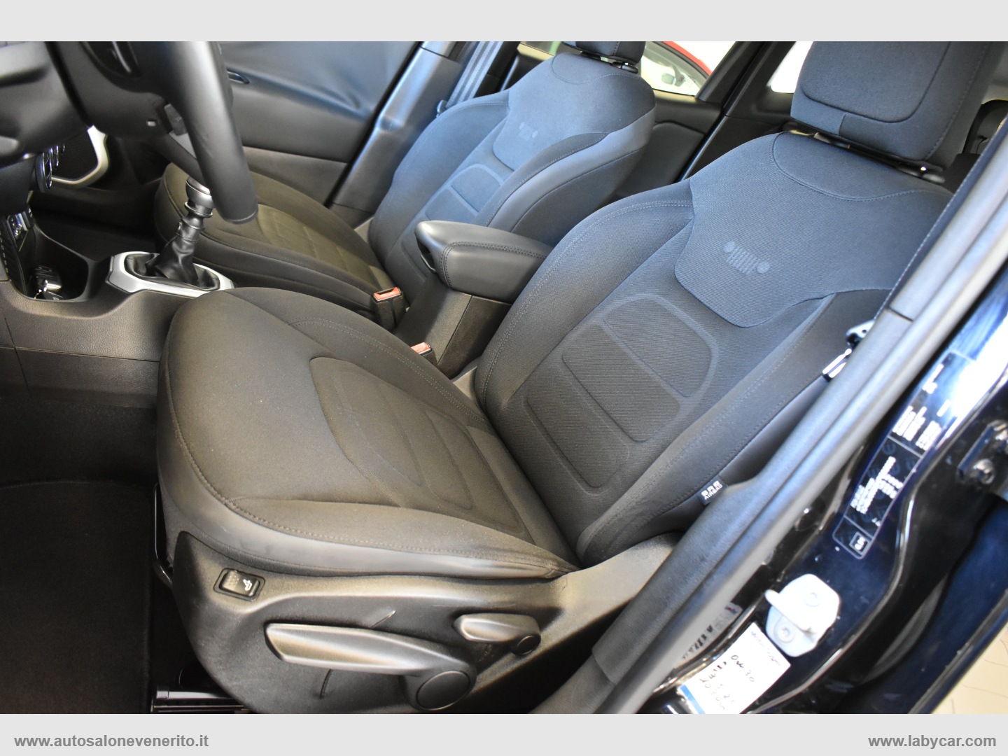 Renegade 1.6 Mjt 120CV Limited - immagine 13