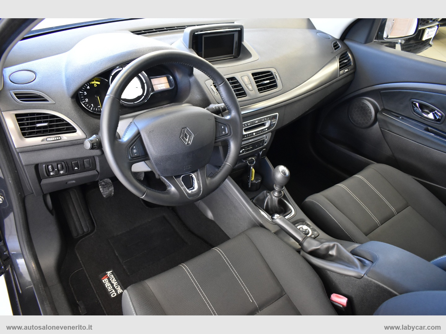 Mégane 1.5 dCi 110 CV SporTour Wave - immagine 13