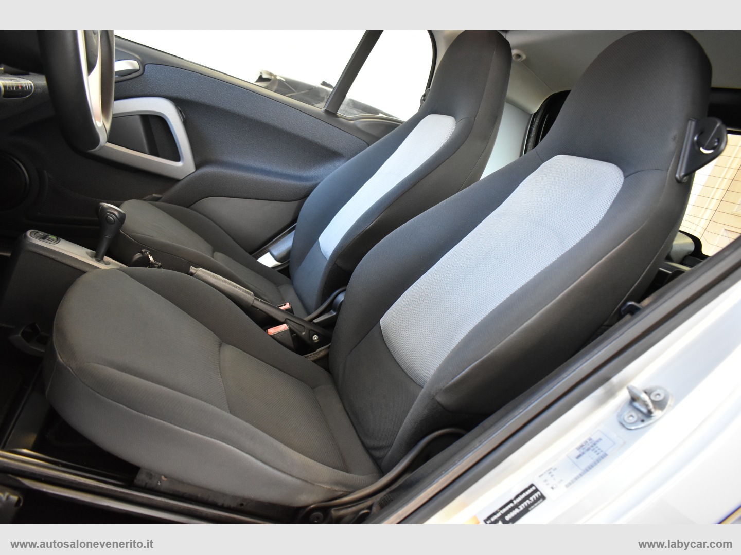 fortwo 1000 52 kW MHD coupé passion - immagine 13