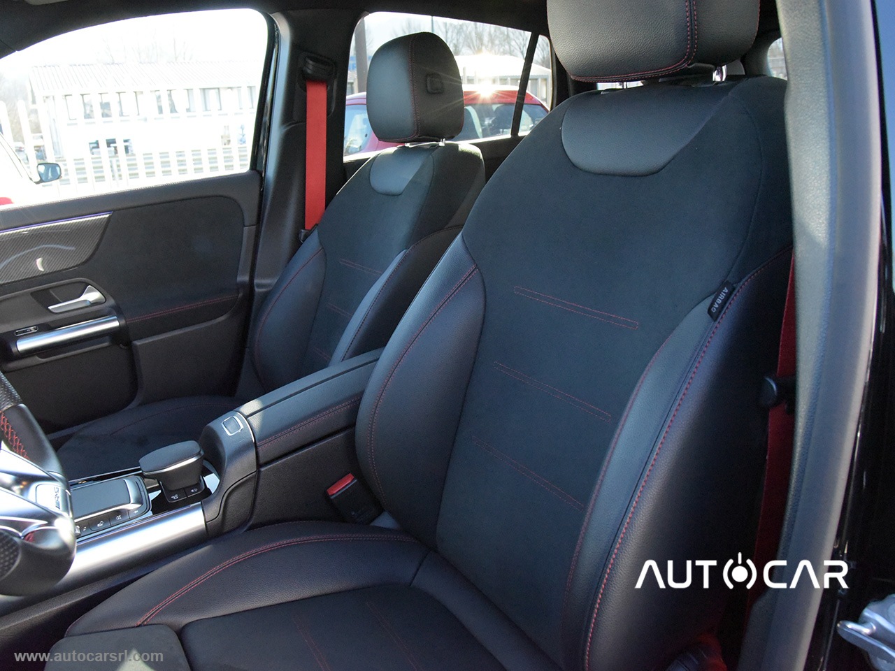 GLA 35 4Matic AMG - immagine 13