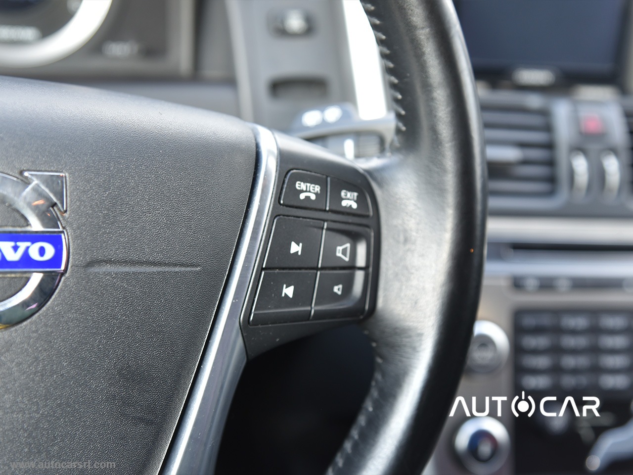 XC60 2.4D D3 AWD Geartronic Momentum - immagine 13