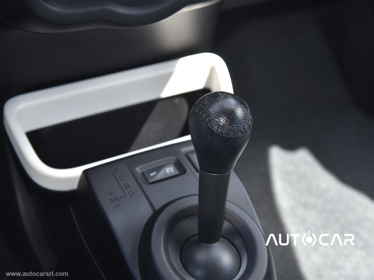 Twingo TCe 90 CV S&S Lovely - immagine 13