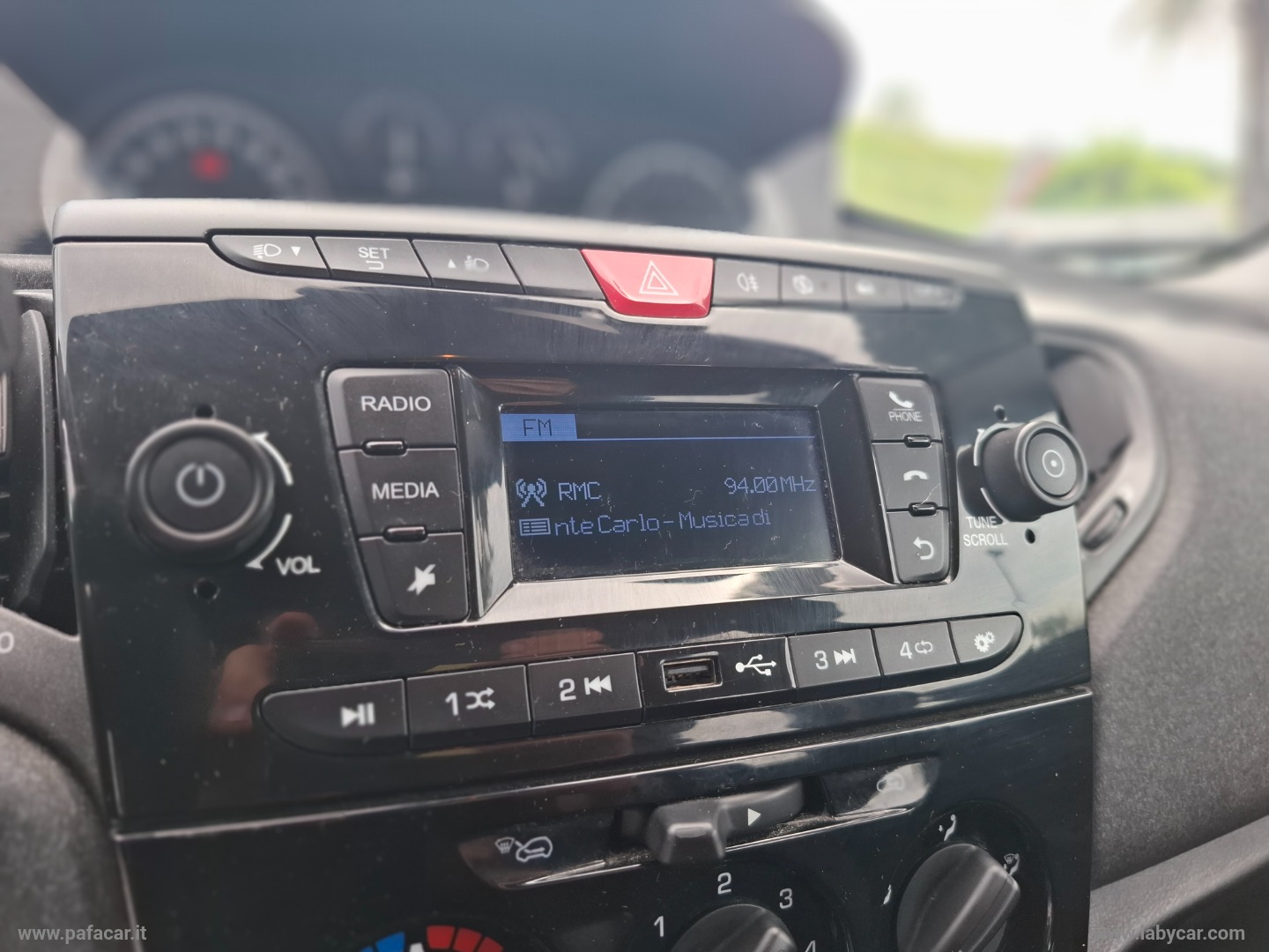 Ypsilon 1.0 FireFly 5p.S&S Hybrid Silver - immagine 13