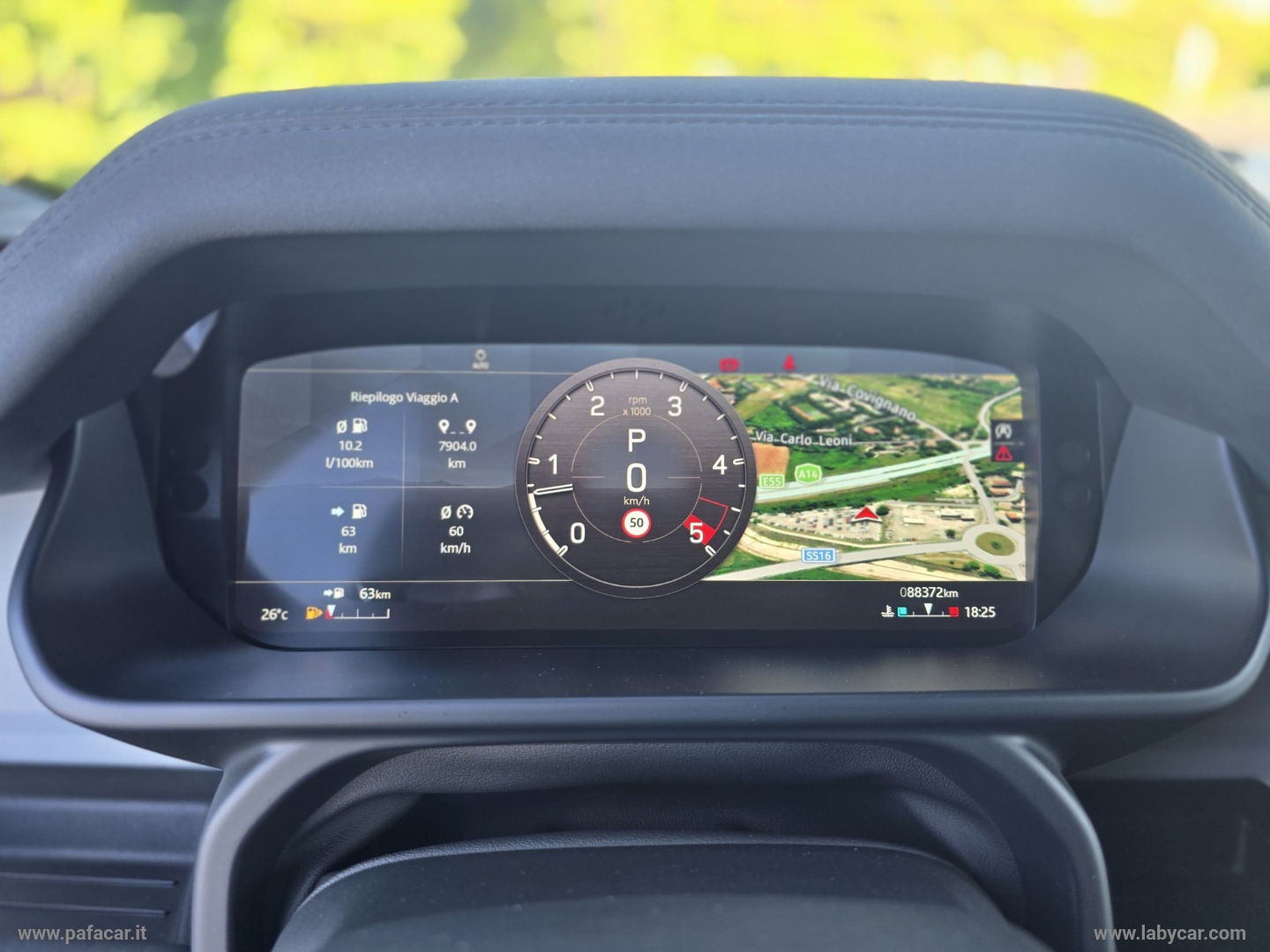 Defender 110 3.0D I6 250 CV X-Dynamic S - immagine 13