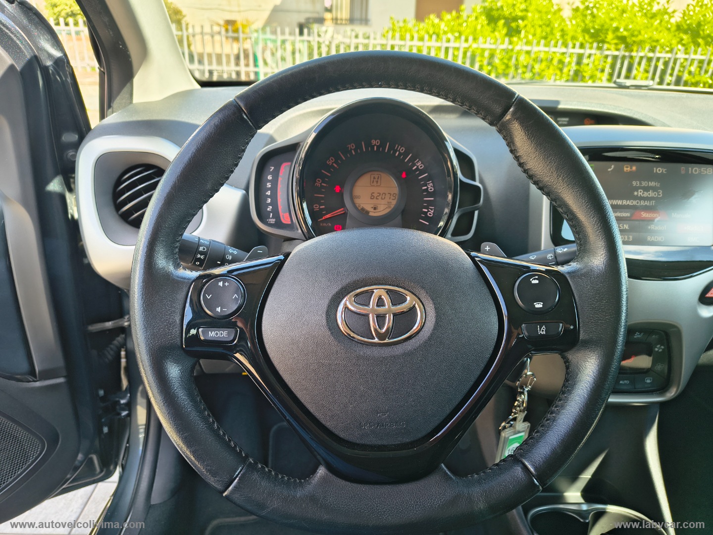 Aygo 1.0 VVT-i 69 CV 5p. x-play TSS MMT - immagine 13