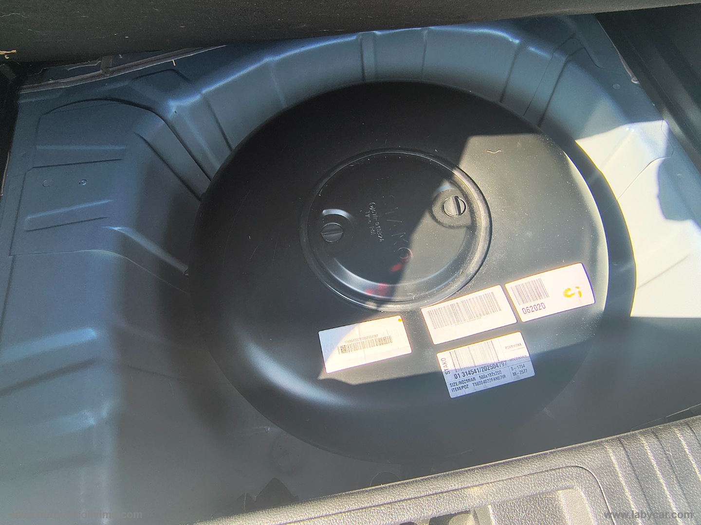 Captur TCe 12V 100 CV GPL Zen - immagine 13